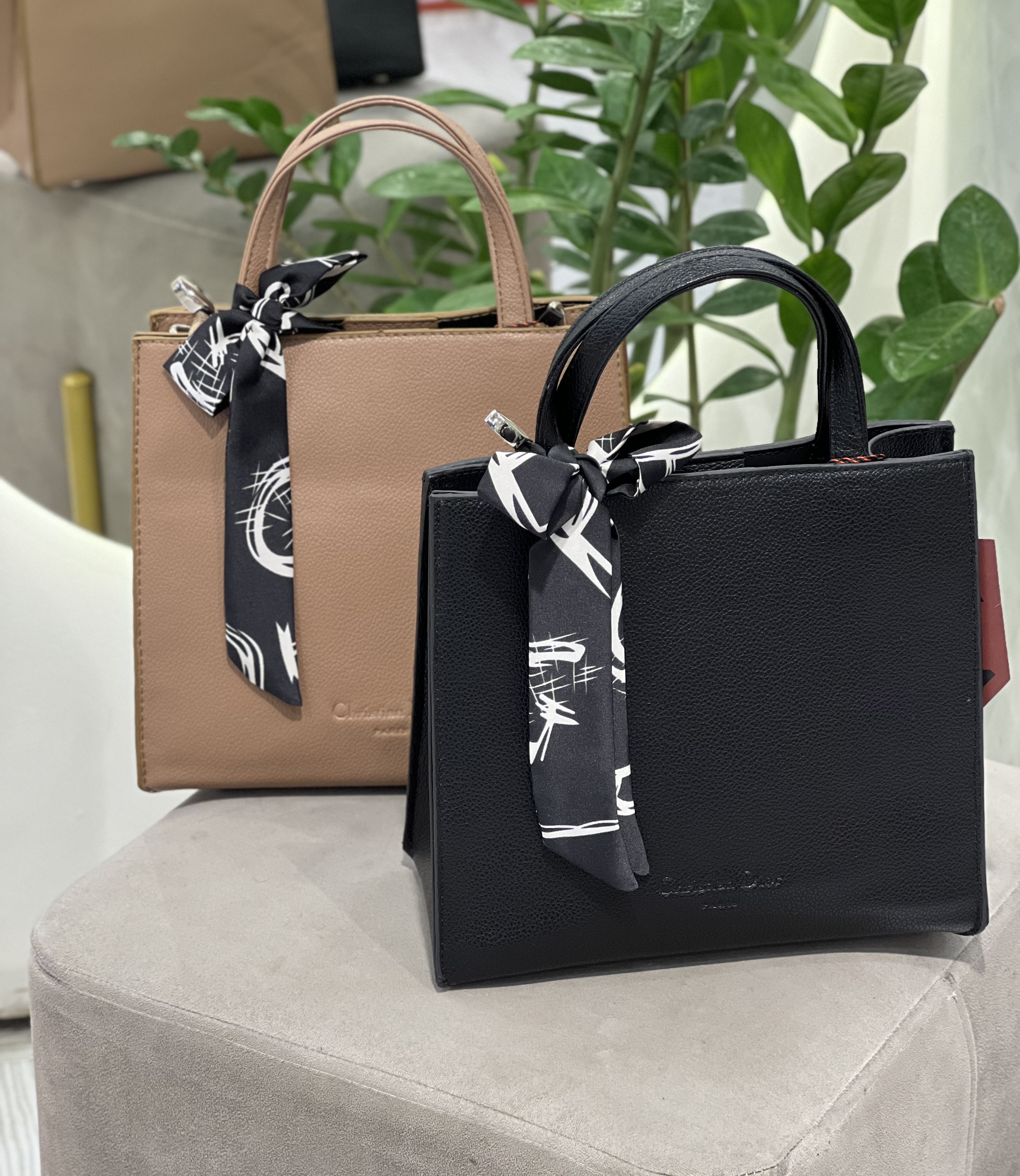 کیف زنانه دستی متوسط
