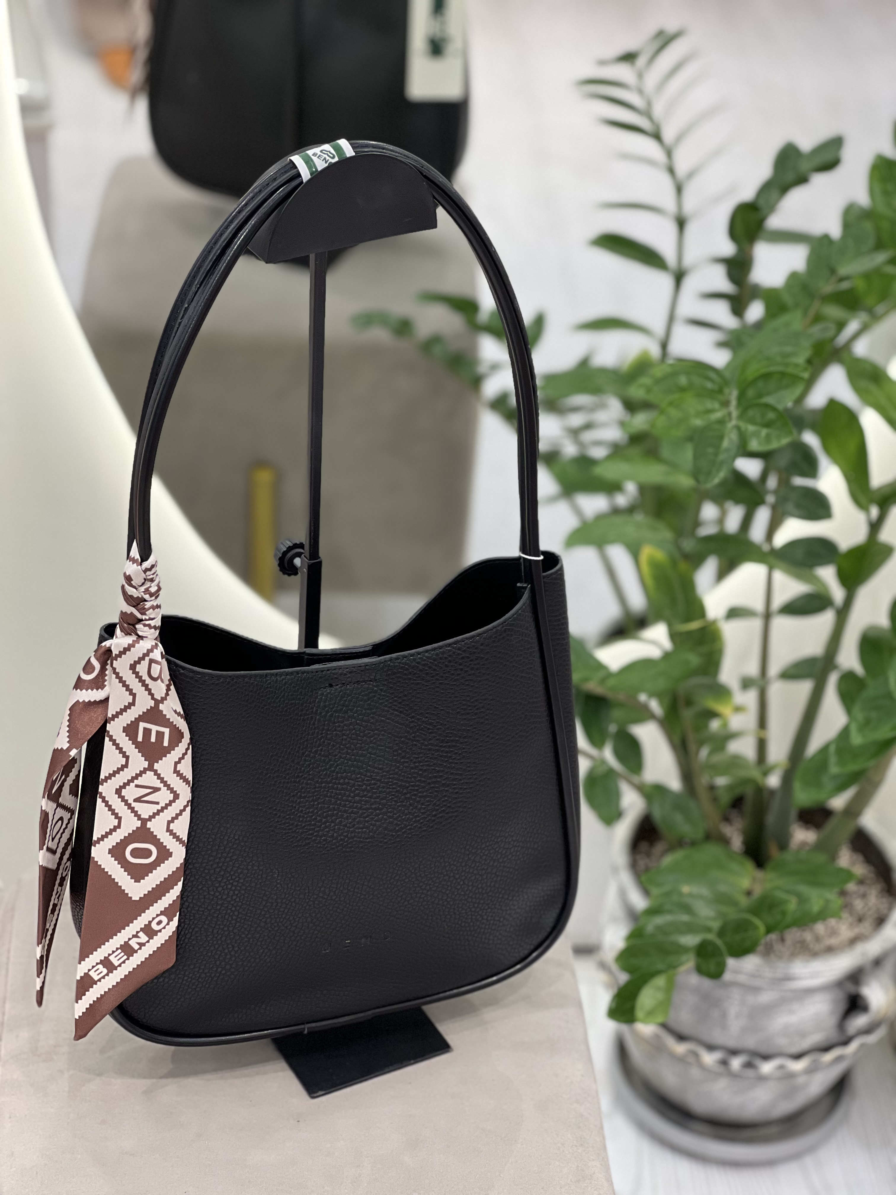 کیف دخترانه دوشی بنو مشکی
